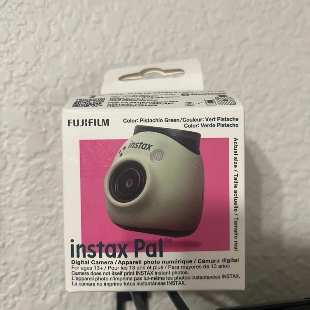 Fujifilm Instax Pal Camera in pistachio green